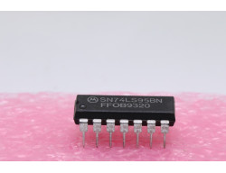SN74LS95BN registre à décalage 4 bits