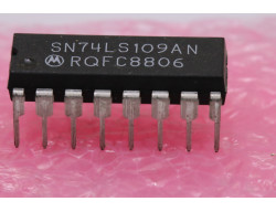 SN74LS109AN double bascule JK
