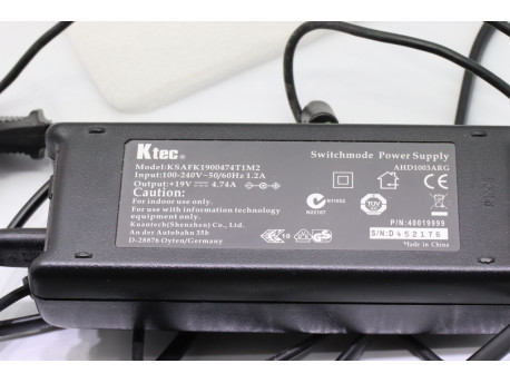 chargeur pour pc portable 19 volts 4.74 ampères