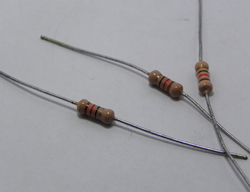 12 ohm 1/2 watt 5 %