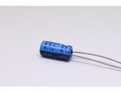 condensateur électrolytique 4.7uF 63volts radial