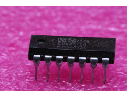 CD4007CN triple inverseur à réseau de transistors N+P