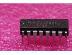 MC12560L circuit oscillant à verouillage de phase mttl