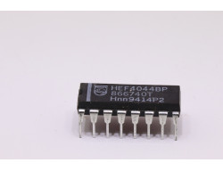 HEF4044BP quadruple verrou set-reset avec sorties 3 états