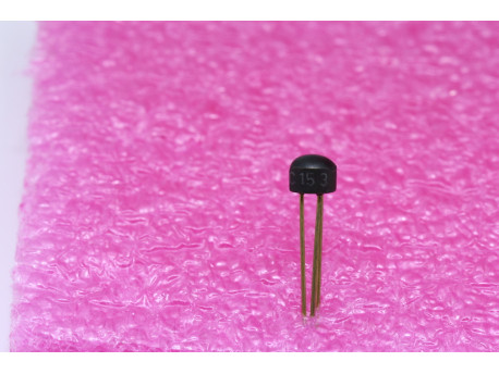BC153 transistor pnp préamplificateur audio bas bruit
