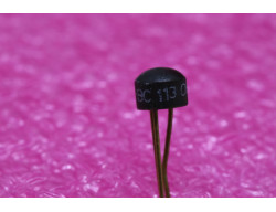 BC113 transistor npn pour préamplificateur audio bas bruit