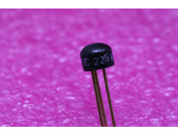 BC225 transistor pnp pour montages audio