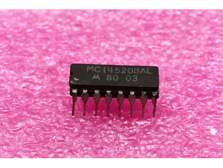 MC14520BAL double compteur binaire 4 bits - 1,00 €
