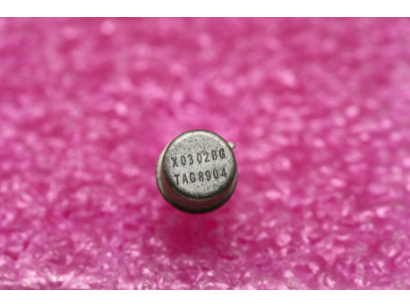 X0302BG tyhristor 200volts 3.3 ampères