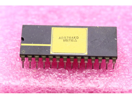AD574AKD convertisseur analogique numérique 12 bits