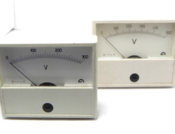 galvanomètre à cadre mobile 0-300 volt DC