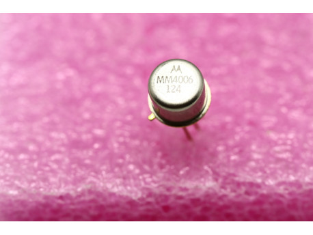 MM4006 transistor pour amplification