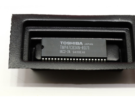 TMP47C834N-R071 microprocesseur pour chassis ikc2