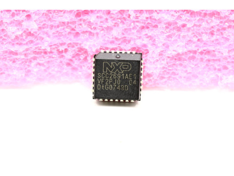 SCC2691AE1 émetteur récepteur asynchrone universel (UART)