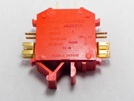 relai 4001 120 volts cc