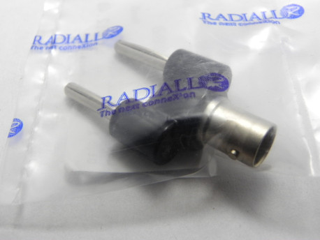 adaptateur BNC femelle vers fiche banane 4mm