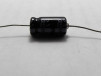 condensateur électrolytique 22uF 63volts axial
