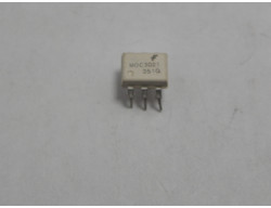 circuit d'interface de commande de puissance opto-isolé MOC3021