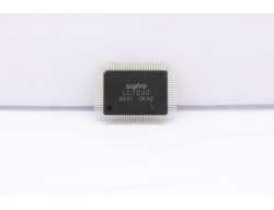 mcu audio avec driver lcd, pll et recherche stations LC7230