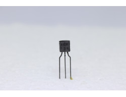 transistor petits signaux A1038