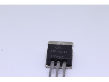 transistor pnp TIP42C