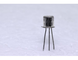 transistor npn 2N708