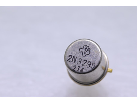 transistor npn 2N3299
