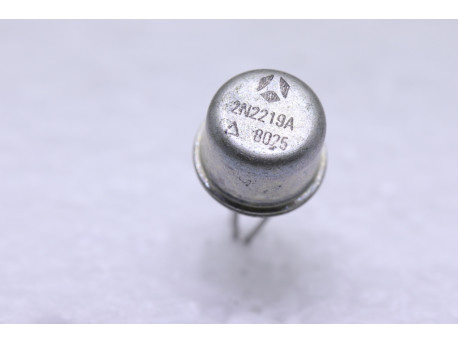 transistor npn 2N2219A
