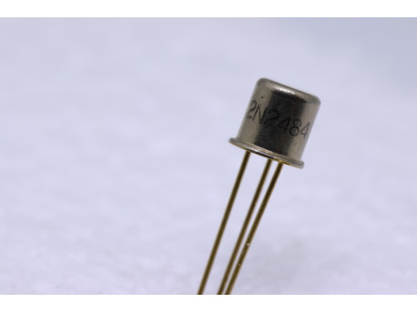 transistor npn 2N2484